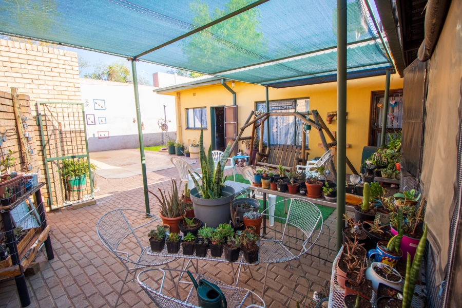 4 Bedroom Property for Sale in Die Rand Northern Cape